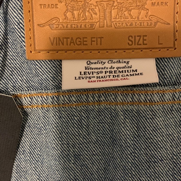 NWT Levis Premium Vintage Fit Trucker Jacket - Picture 8 of 10